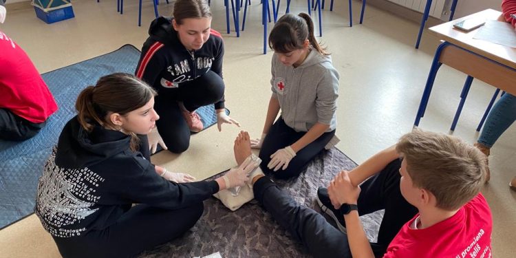 Smotra i natjecanje u pružanju prve pomoći