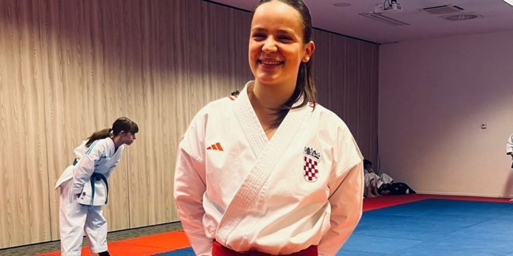 Nika Jelen brusi formu za Europsko prvenstvo