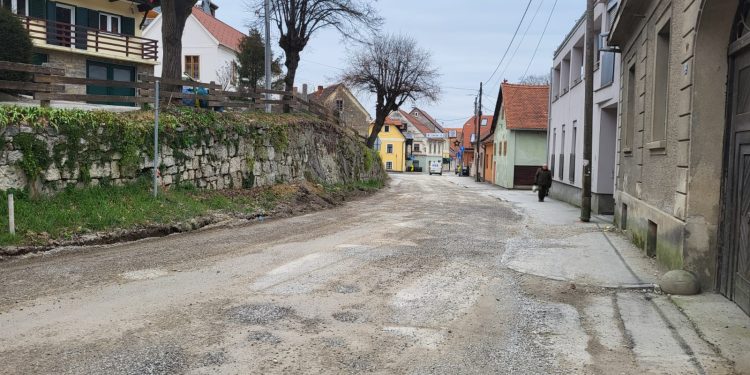 Počinju pripremni radovi za  asfaltiranje Starogradske ulice