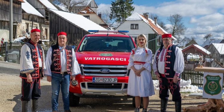 Novo vatrogasno vozilo za DVD Novo Selo