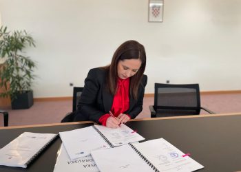 Gradonačelnica Petra Škrobot potpisala ugovor za izgradnju dječjeg vrtića u Perivoju