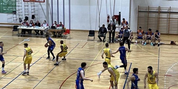 “Risovi” kroz uzbudljivu završnicu do bodova u Puli