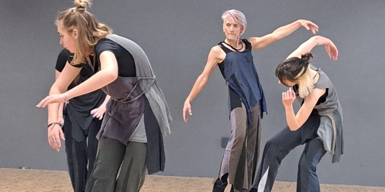 Burkina plesna sinteza