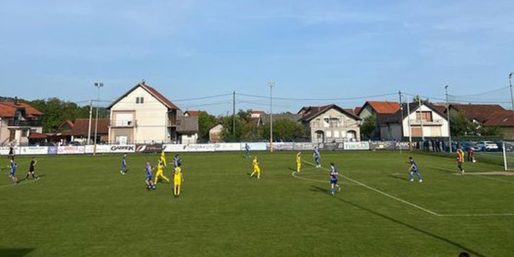Samobor slavio u derbiju u Strmcu