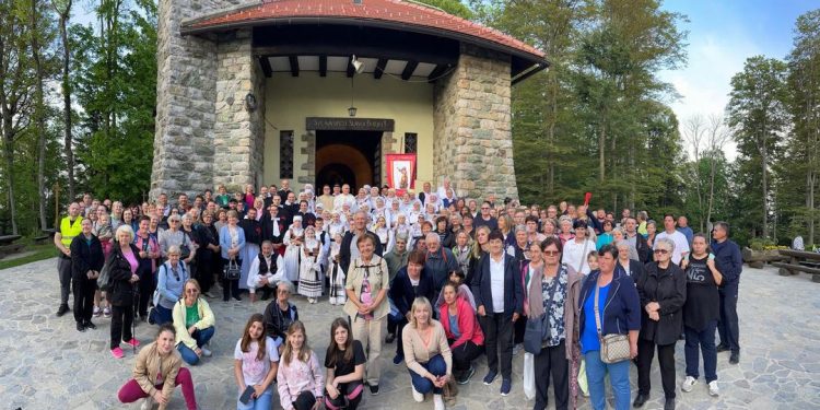 Hodočašće na Sljeme vjernika Župe sv. Ivana Krstitelja iz Luga Samoborskog i članova svih sekcija udruge Ekosspiritus