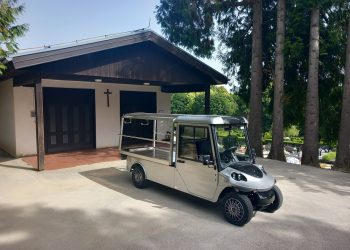 Električno vozilo za ispraćaj pokojnika