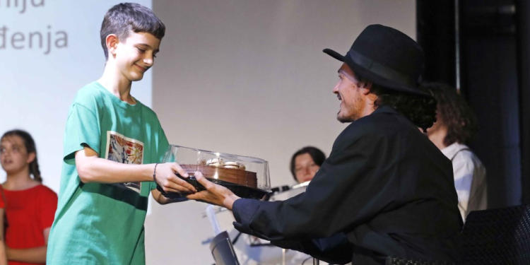 Proslava u čast slavljeniku čije ime škola s ponosom nosi