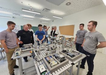 Otvoren Centar izvrsnosti u Srednjoj strukovnoj školi, u Pavučnjaku se slavilo 70 godina škole, a Samobor bio domaćin županijskim zadrugama