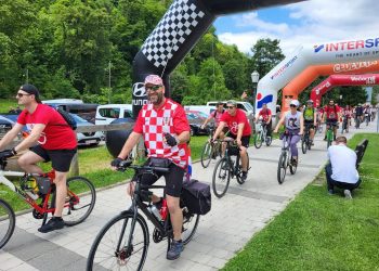 Bicikliralo se do Samobora pa uživalo na Vugrinščaku