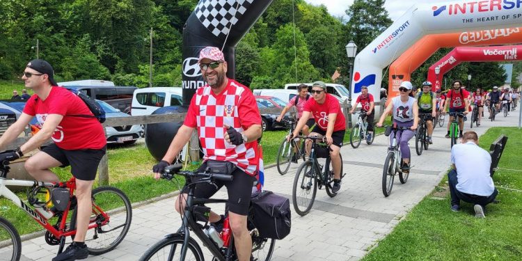 Bicikliralo se do Samobora pa uživalo na Vugrinščaku
