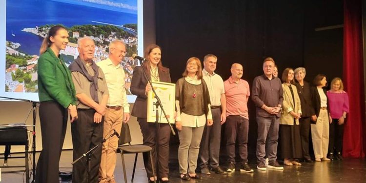 “Budi dobro” za svoju zajednicu