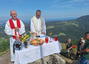 Novi križ na Oštrcu