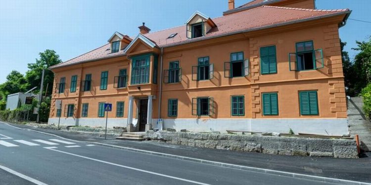 Radovi na restauraciji Vile Allnoch usporeni do rujna – zbog šišmiša