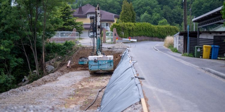 Sanira se klizište u Konšćici