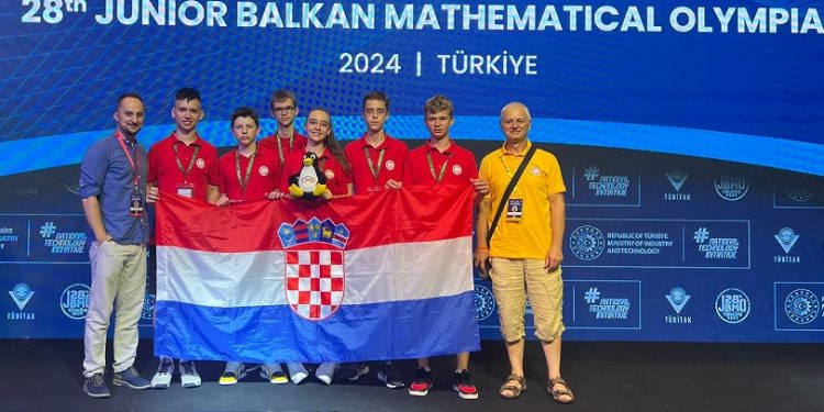 Filip Šuškavčević srebrni na matematičkoj olimpijadi u Turskoj