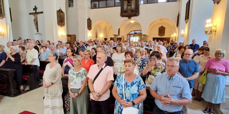 Više biblijskih riječi znači manje psovki, nesuglasica i nesloge