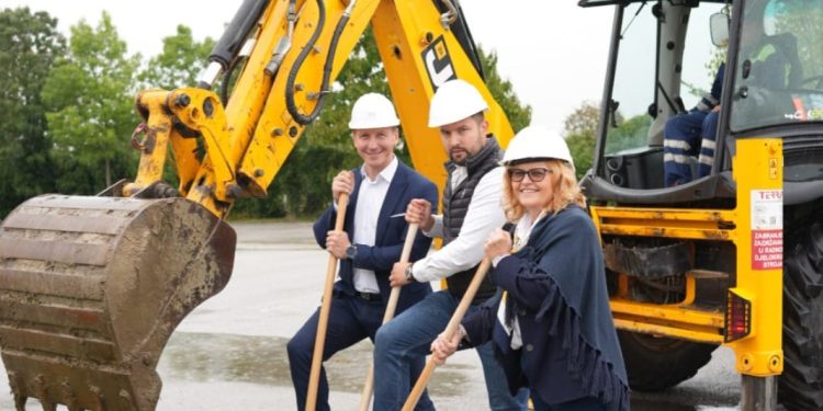 Položen kamen temeljac za dogradnju vrtića Slavuj u Strmcu