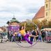 Hoop krugovi Marie Lopez na glavnom trgu