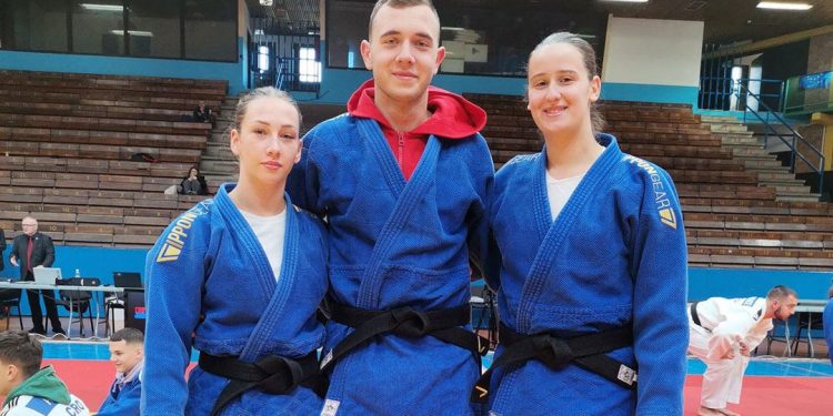 Mladi judaši korak do bronce