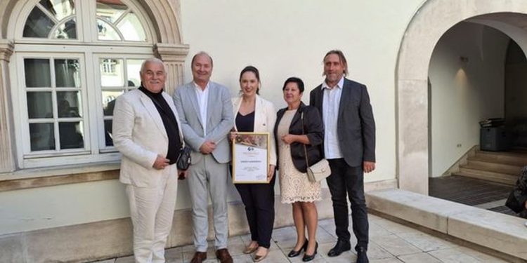 Nagrade Obrtničke komore Zagreb Gradu Samoboru i Srednjoj strukovnoj školi Samobor