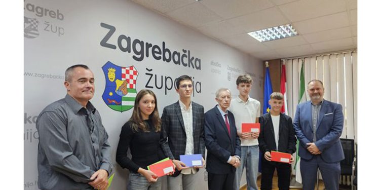 Školske teme, stipendije, Bučijada i Dan ružičaste vrpce