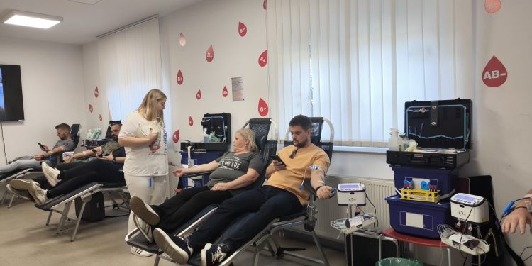 Od 140 darivatelja 125 doza krvi