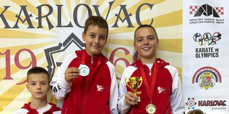 Četiri medalje za najmlađe samoborske karateke