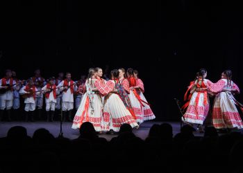 Mali “mladostaši” plesom i pjesmom odlaze na državni festival