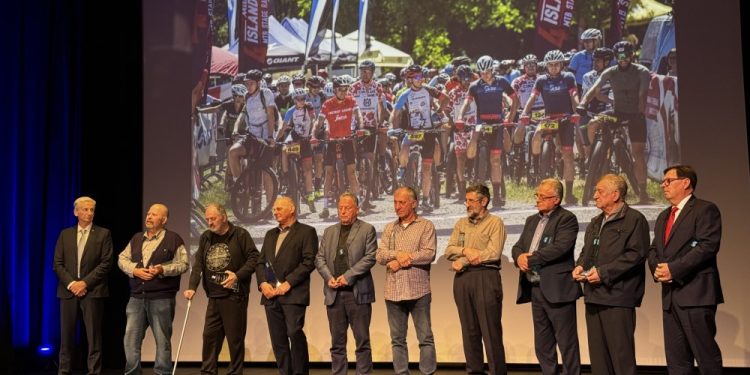 Od tjednog pregleda rezultata, preko lijepih sterličarskih vijesti, do svečanosti Sportskog saveza