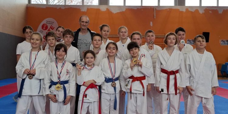 Alisi Emi Jurjević dva županijska zlata