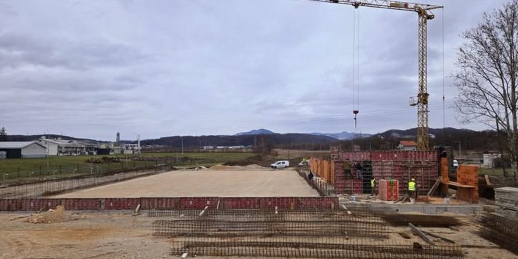 Svetoj Nedelji 400 tisuća eura za dvoranu u Kerestincu