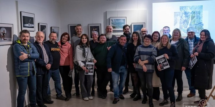 Godišnja izložba Foto kluba Klik