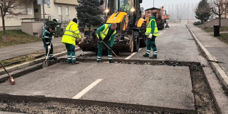 Uspornici prometa u Kolarovoj