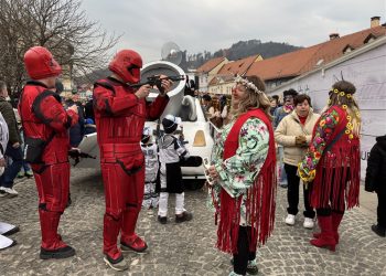 Mjesna pitanja na fašnički način