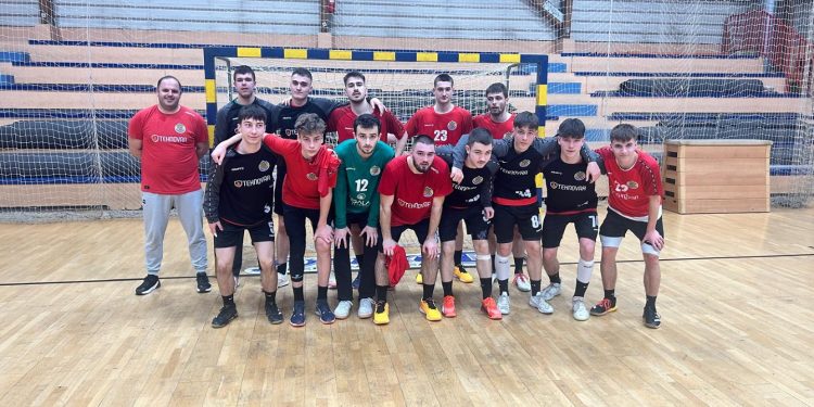 Mladim Rudarima izmakao bar bod