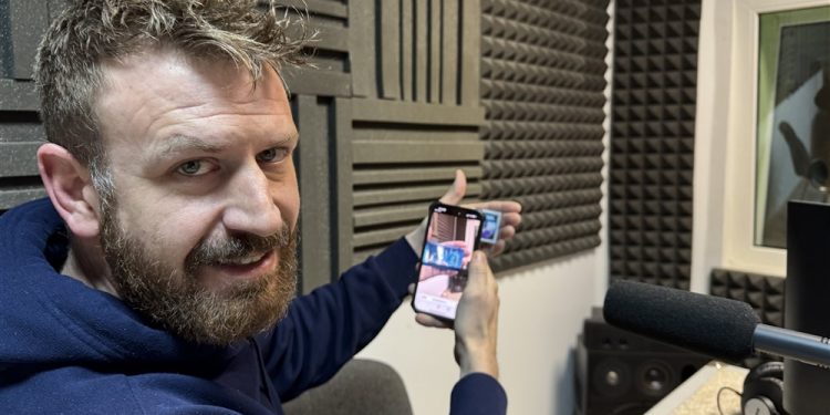 Proširena stvarnost Holofictiona