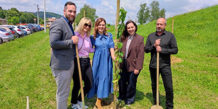 Prvi javni voćnjak u Samoboru i drugi u Hrvatskoj