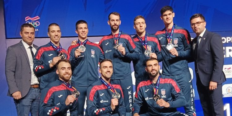 Ekipno europsko srebro za Dinu Šimunca