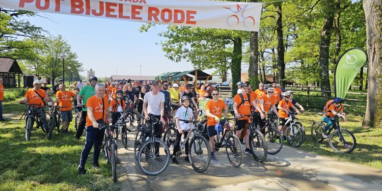 Biciklima u svijet bijelih roda