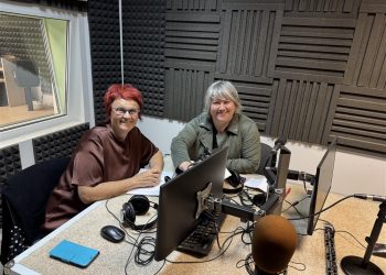 Čitajte slušajući