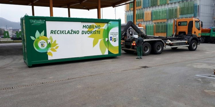 Mobilno reciklažno dvorište Komunalca i dalje je na terenu