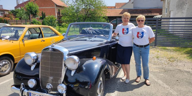 Retro nedjelja uz brojne oldtimere