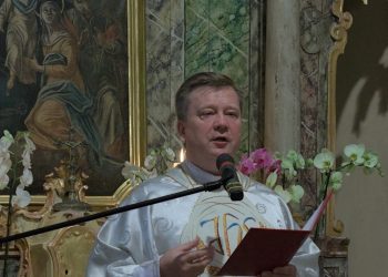 Kada molimo trebamo naučiti i govoriti i slušati