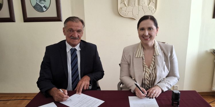 Potpisan Ugovor o sufinanciranju nabave vozila za hitnu medicinsku pomoć