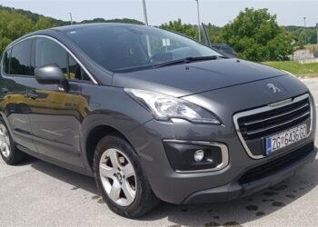 Prodaje se Peugeot 3008