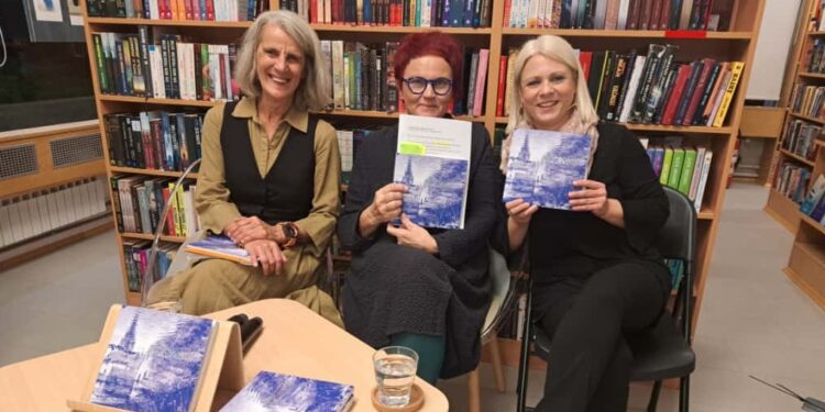 Šetnja u stihovima s crtežom i slikom