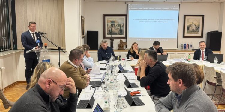 Sportski nogometni kampus obilježio proračunsku sjednicu