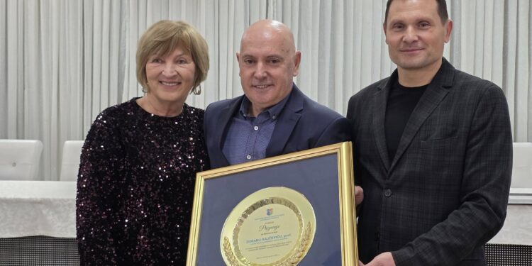 Nagrada za životno djelo Zoranu Rajčeviću