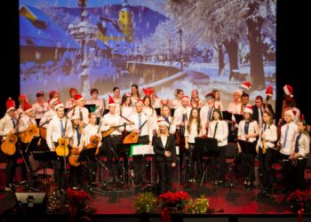 Odjeknuli “Blagdanski zvuci”