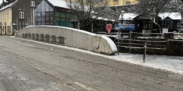 Bijeli Božić s ralicama